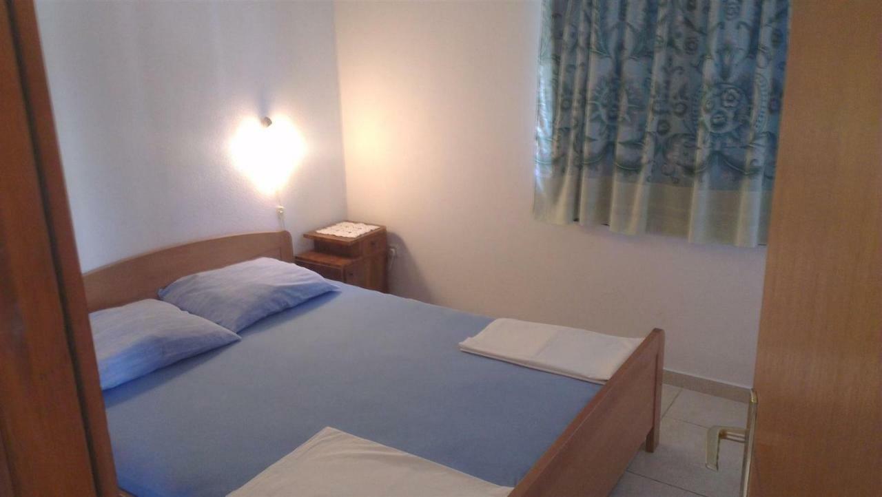 Tutini Dvori Apartment Primosten Bagian luar foto
